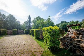 Obrovský mezonetový byt s garážami a pozemkom, Ľubotice - 3