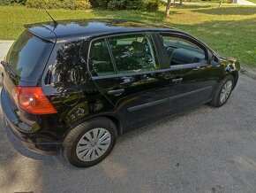 Golf 5 1.6benzin 75kw - 3