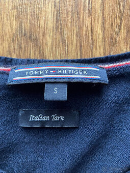 Predám svetrík Tommy Hilfiger, S, ako nový - 3