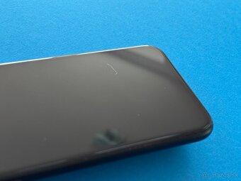 iPhone XR Čierna 64GB- s novou baterkou - 3