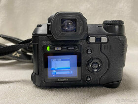 Fujifilm FinePix S5100 - 3