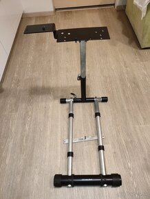 Logitech Wheel Stand Pro - 3