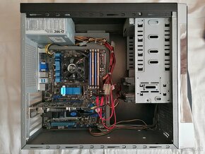 Full staršia herná PC zostava od AMD + HRY, - 3