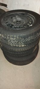 Predam zimne pneu. na diskoch 215/60R16 - 3