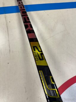 UPLNE NOVA PROFI HOKEJKA BAUER SUPREME 2S PRO MIEROVKA - 3