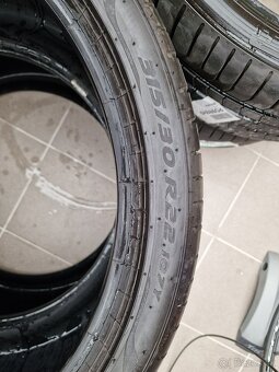 Pneumatiky PIRELLI P-ZERO 315/30 R22 a 275/35 R22 - 3