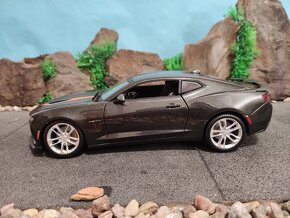 Prodám model 1:18 Chevrolet Camaro 2017 - 3