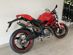 Ducati Monster 696 - 3