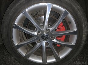 Elektróny 235/45 ZR17,5x112, - 3