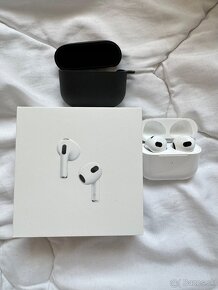 Apple Airpods - 3