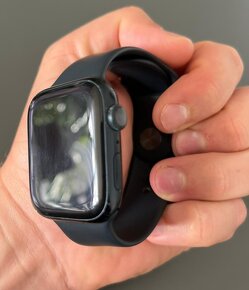 Predám hodinky Apple Watch 7 Midnight 45mm - 3