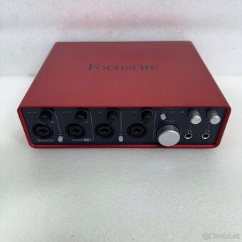 Focusrite scarlet 18i8 - 3