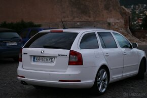 Škoda Octavia 2 facelift RS - 3