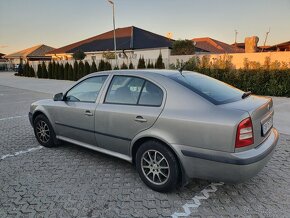 Škosa Octavia 1 AA Sedan - 3