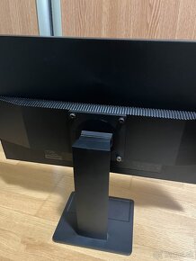 monitor 24" Lenovo ThinkVision E24-28, výškovo nastaviteľný - 3