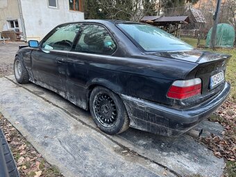 BMW e36 320i coupe - 3