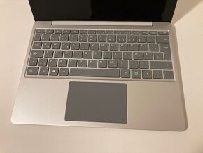 Microsoft Surface Laptop Go - 3