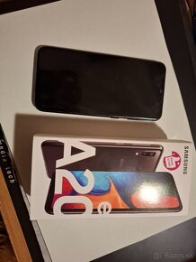 Samsung galaxy A20e - 3