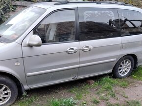 Rozpredám Kia carnival 2,9crdi - 3