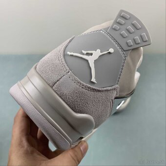 NIKE AIR JORDAN 4 FROZEN MOMENTS - 3