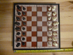 Magnetické šachy vhodné nejen na cesty - 3