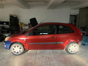 Ford Fiesta 07 predam v celku na diely - 3