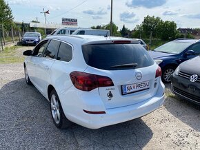 Opel Astra Tourer 1.7CDTi 92kW, diesel, Rok výroby 2011 - 3