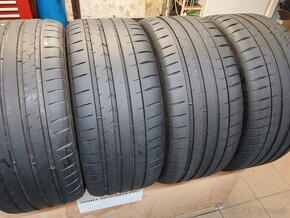 235/35 r19 letné - 3