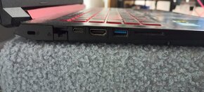 Notebook Acer Nitro AN515-51 / i5-7300HQ / GTX 1050 - 3