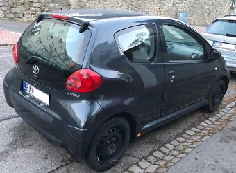 TOYOTA AYGO male auto do mesta malo najazdenych km - 3