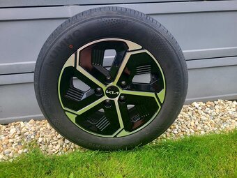 Sada originálnych kolies Kia Niro 16", letné aj zimné pneu - 3