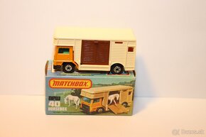 Matchbox SF Horse box - 3