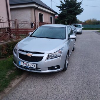 Chevrolet Cruze Sedan 1.6 16V (124 Hp) 2011 - 3