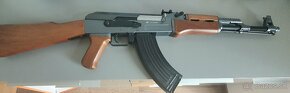 Predám Airsoftovu zbraň AK-47 - 3