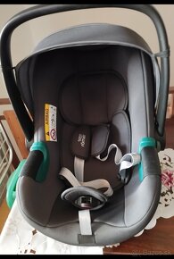 Vajíčko Britax Romer Baby Safe iSize 3 - 3