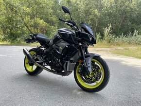 Yamaha MT10 - 3