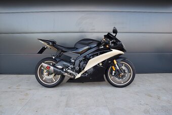 YAMAHA YZF-R6 60th Anniversary Eition - 3