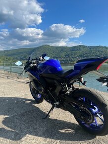 Yamaha R7 - 3