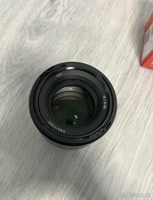 Sony FE 85/1.8 - 3