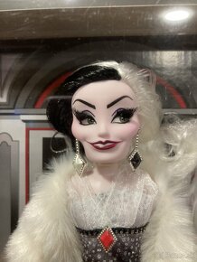 Disney Cruella de Vil babika - 3