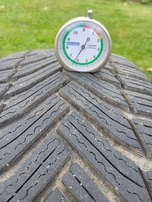 225/45R17 - 3