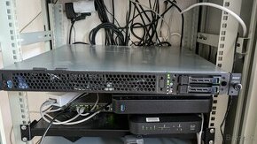 Predám server Asus RS200-E9-PS2 32Gb ram - 3