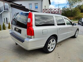 Volvo V70 D5 Momentum A/T AWD 4x4 - 3