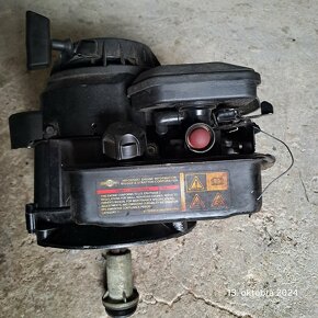 motor Briggs Stratton 450 kosacka - 3