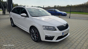 Škoda Octavia Combi 2.0 TDI DPF RS DSG - 3