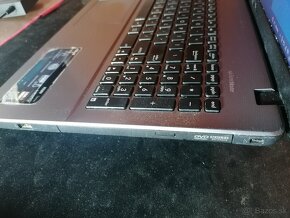 15,6" notebook Asus x550vb - predám. - 3