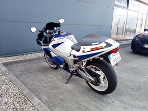 Suzuki gsx-r 750 - 3