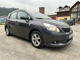 Toyota Verso 2.0 I D-4D 125 Premium - 3