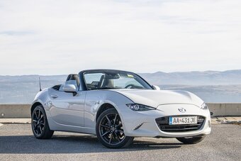 Mazda MX-5 Gand Touring - 3