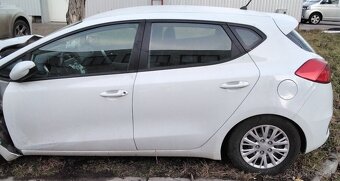 Kia Ceed 1.4 2017 predám  MOTOR G4LC,  PREVODOVKA MANUÁL,  D - 3